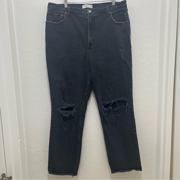 Abercrombie & Fitch The 90s Straight Ultra High Rise Size 33 - Picture 1 of 8